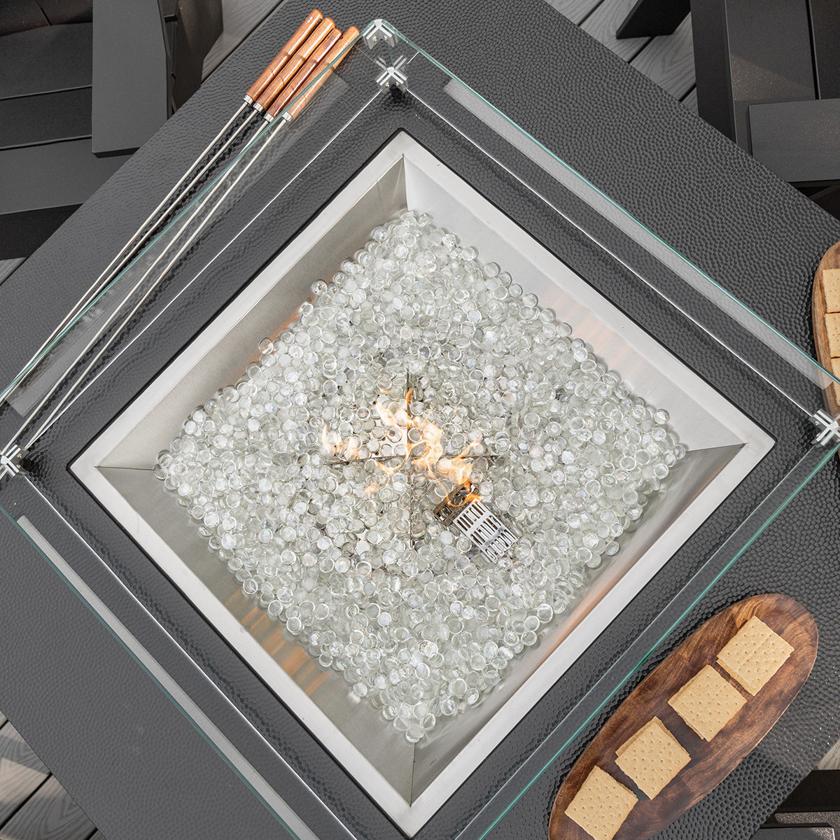 Numa Fire Glass Detail